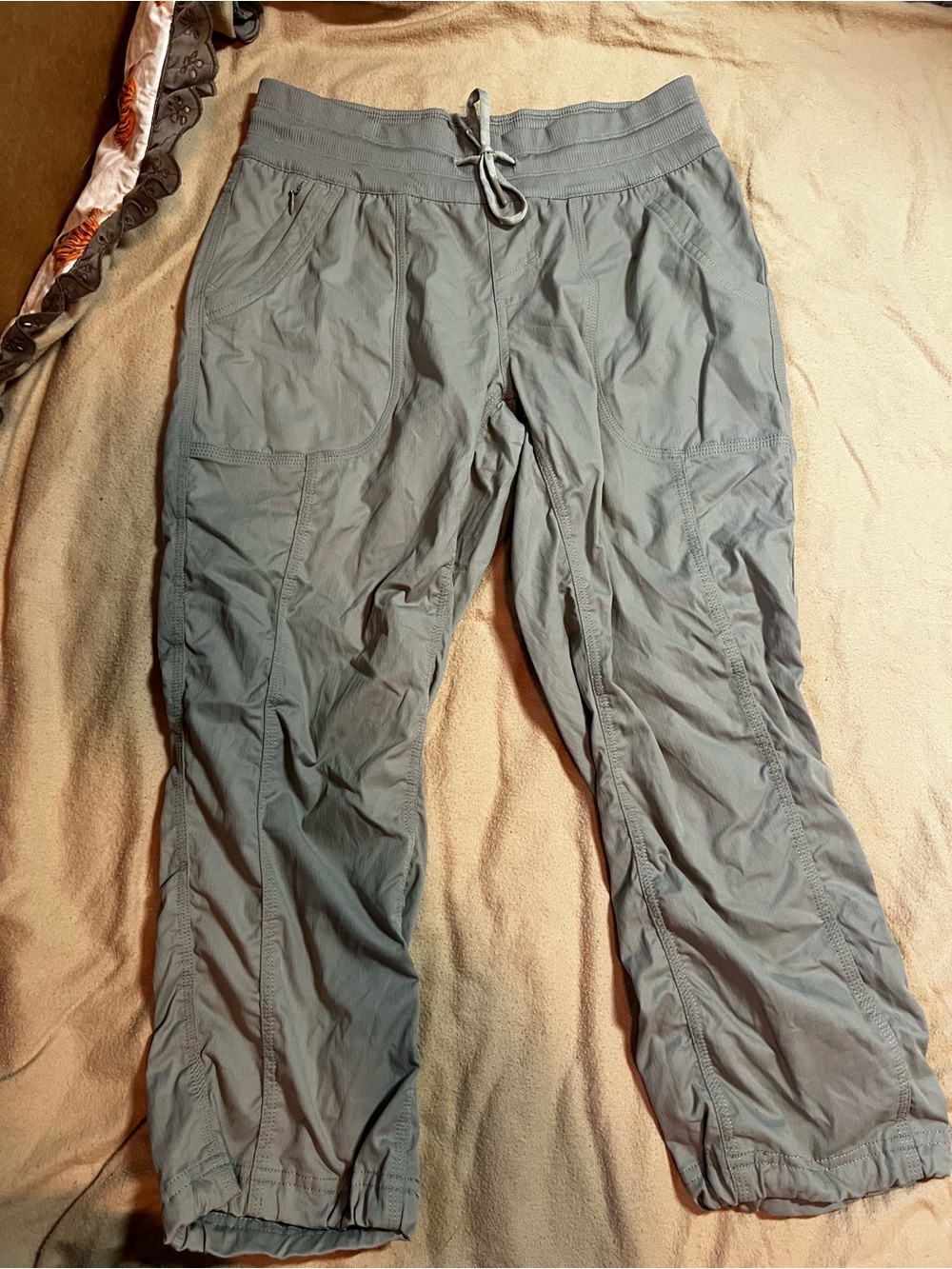 The North Face women’s pants small